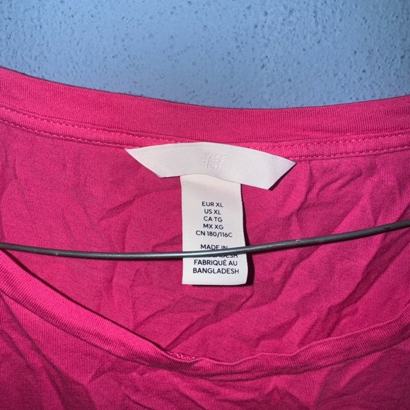 Basic Tee Essentials Shirt H&M - Picture 2 of 3